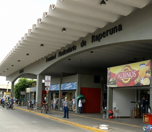 Itaperuna recebe ação social com serviços gratuitos no Terminal Rodoviário