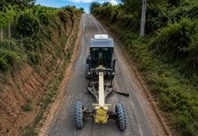 Prefeitura de Itaperuna realiza obras de patrolamento e recuperação na Estrada do Bambuí