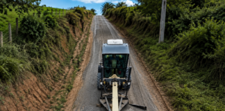 Prefeitura de Itaperuna realiza obras de patrolamento e recuperação na Estrada do Bambuí