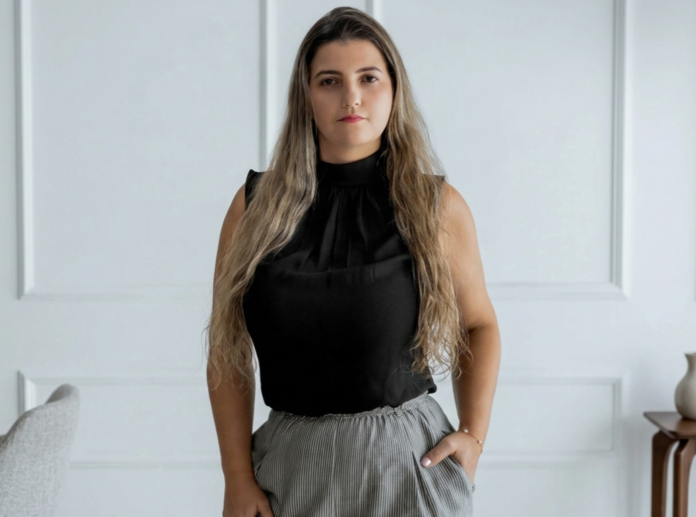 Drª Cintia Pecly
