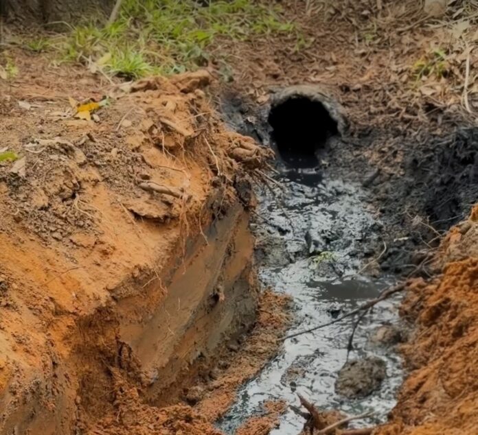 Esgoto no Avaí em Itaperuna
