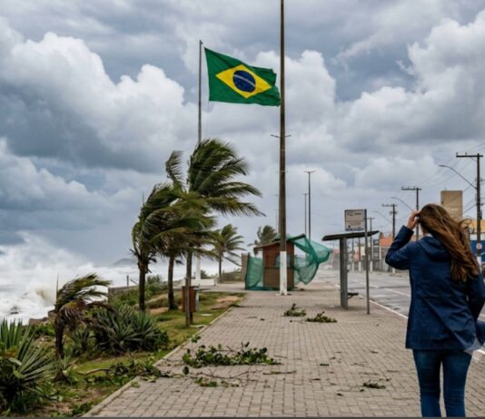 INMET emite alerta de ventos fortes de até 60 km/h no Norte e Noroeste do RJ nesta sexta-feira