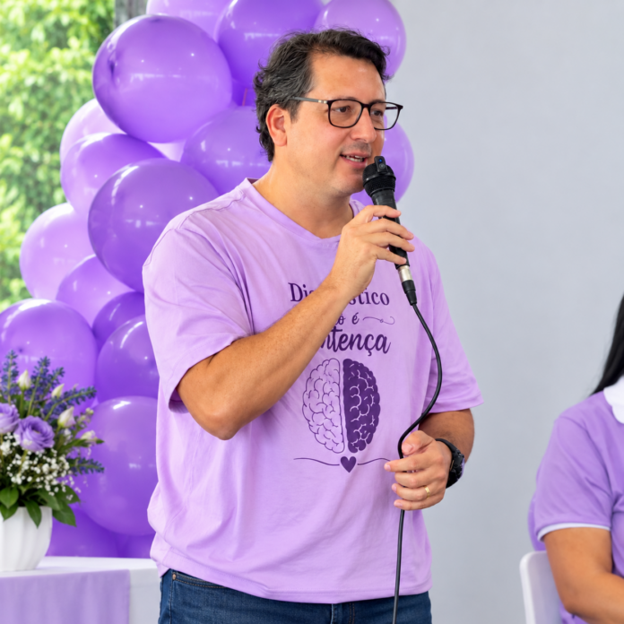 Conscientização e informação sobre Alzaheim
