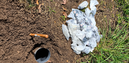 PM apreende tonel com grande quantidade de drogas enterrado atrás de condomínio em Itaperuna
